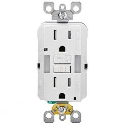 Leviton 15 Amp Self-Test SmartlockPro Combo Duplex Guide Light and Tamper Resistant GFCI Outlet, White (20-Pack)